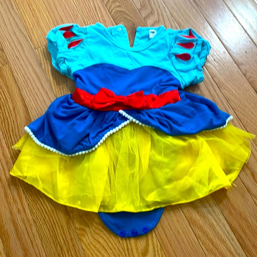 Baby Snow White princess onesie costume